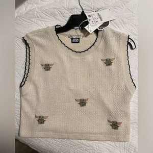 Star Wars Disney Mandalorian sweater vest size S. NWT. Adorable!